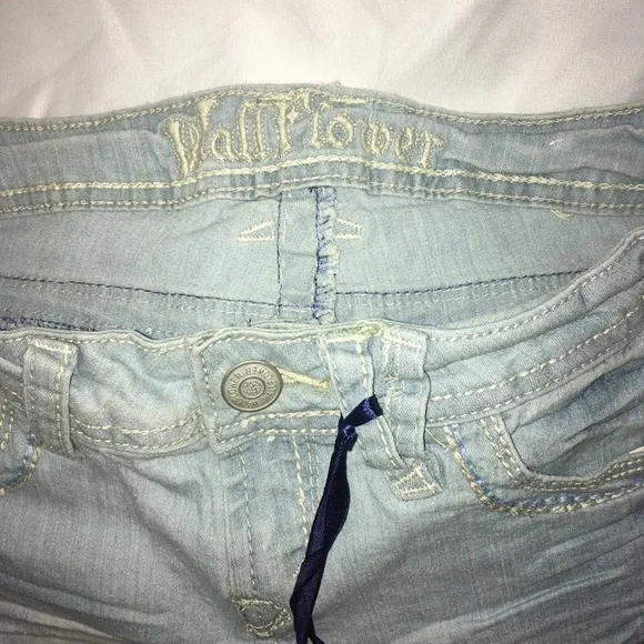 Knee length denim stretch shorts - Picture 2 of 6